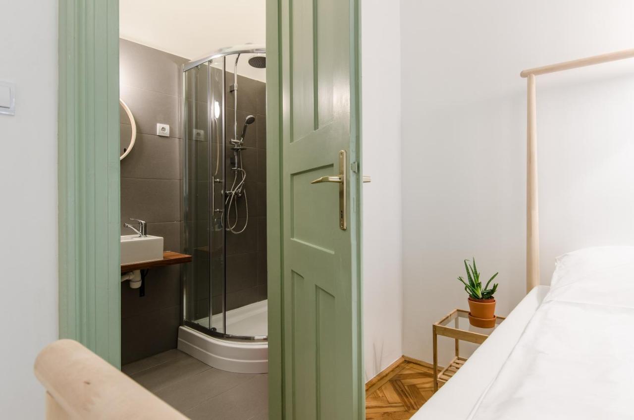 בודפשט B63 2 Bedroom Apartment In Heart Of City מראה חיצוני תמונה