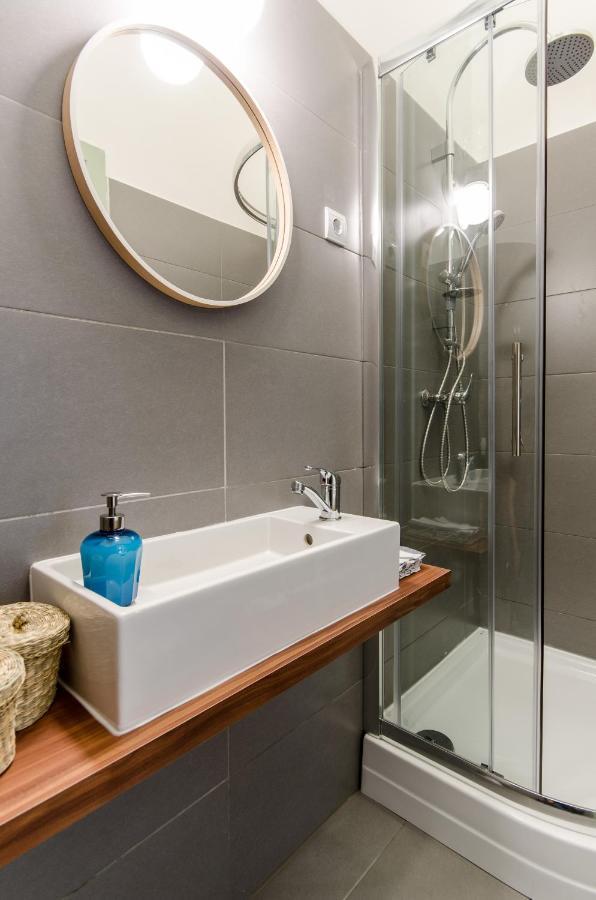 בודפשט B63 2 Bedroom Apartment In Heart Of City מראה חיצוני תמונה